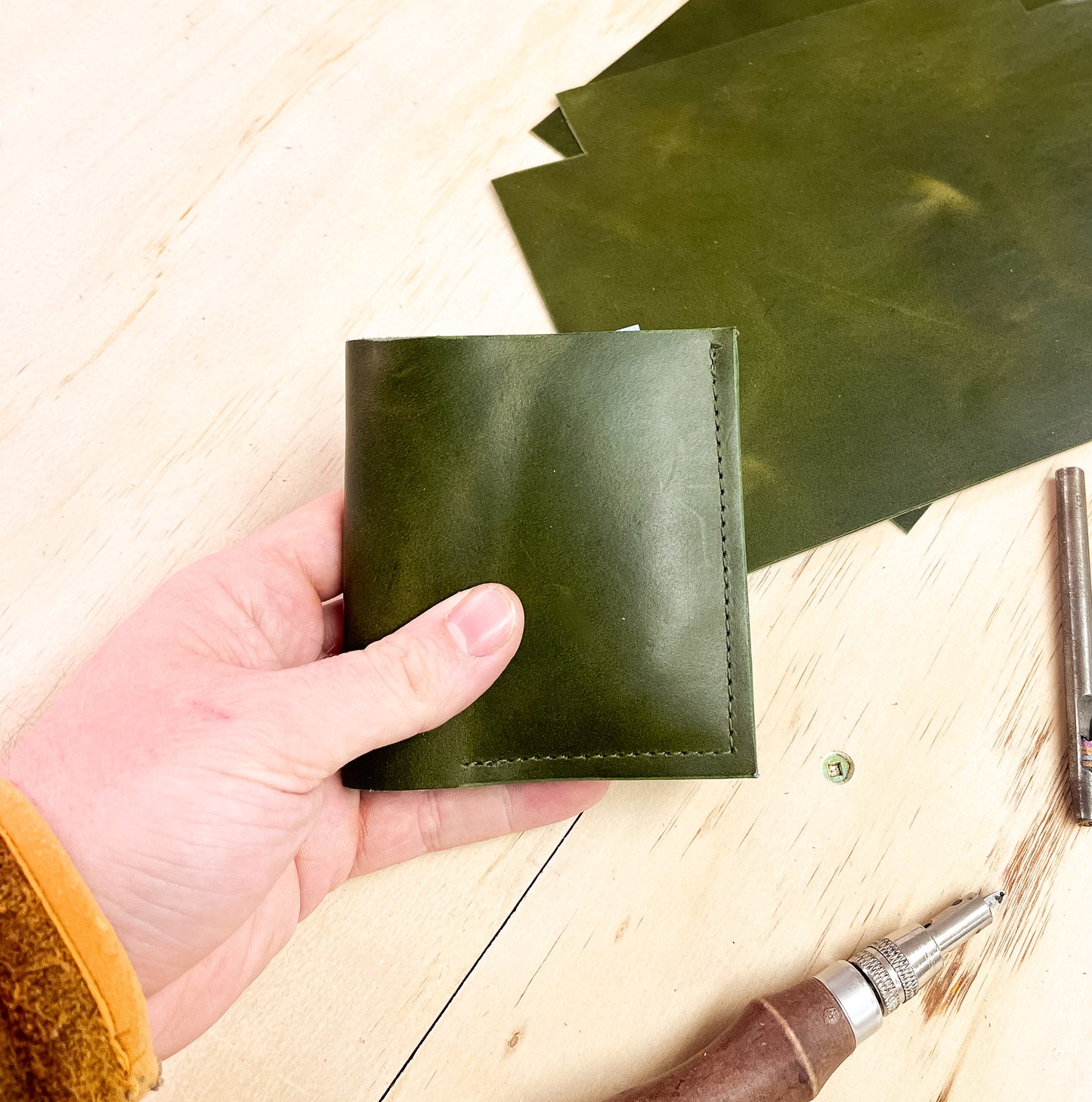Bi-Fold Cash Wallet - Crafting Workshop - Saturday, January 27, 2024