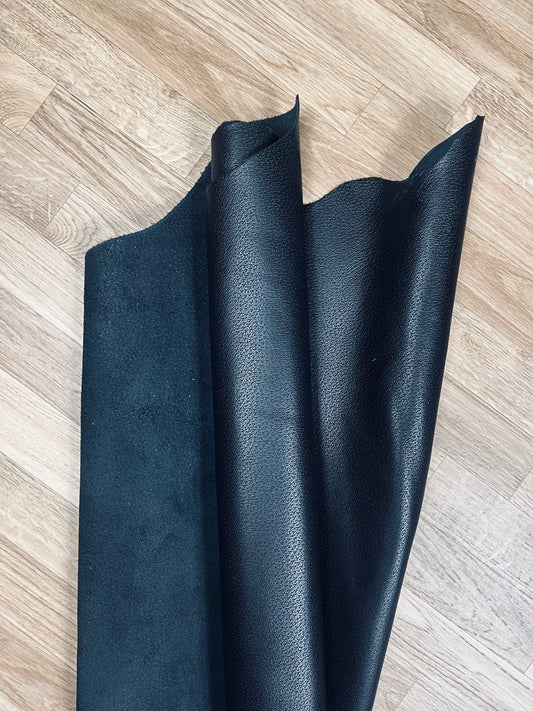 Black Pebbled Sides  (5oz)